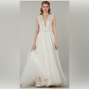 Pre-owned MZ2 - Mark Zunino for Kleinfeld wedding dress